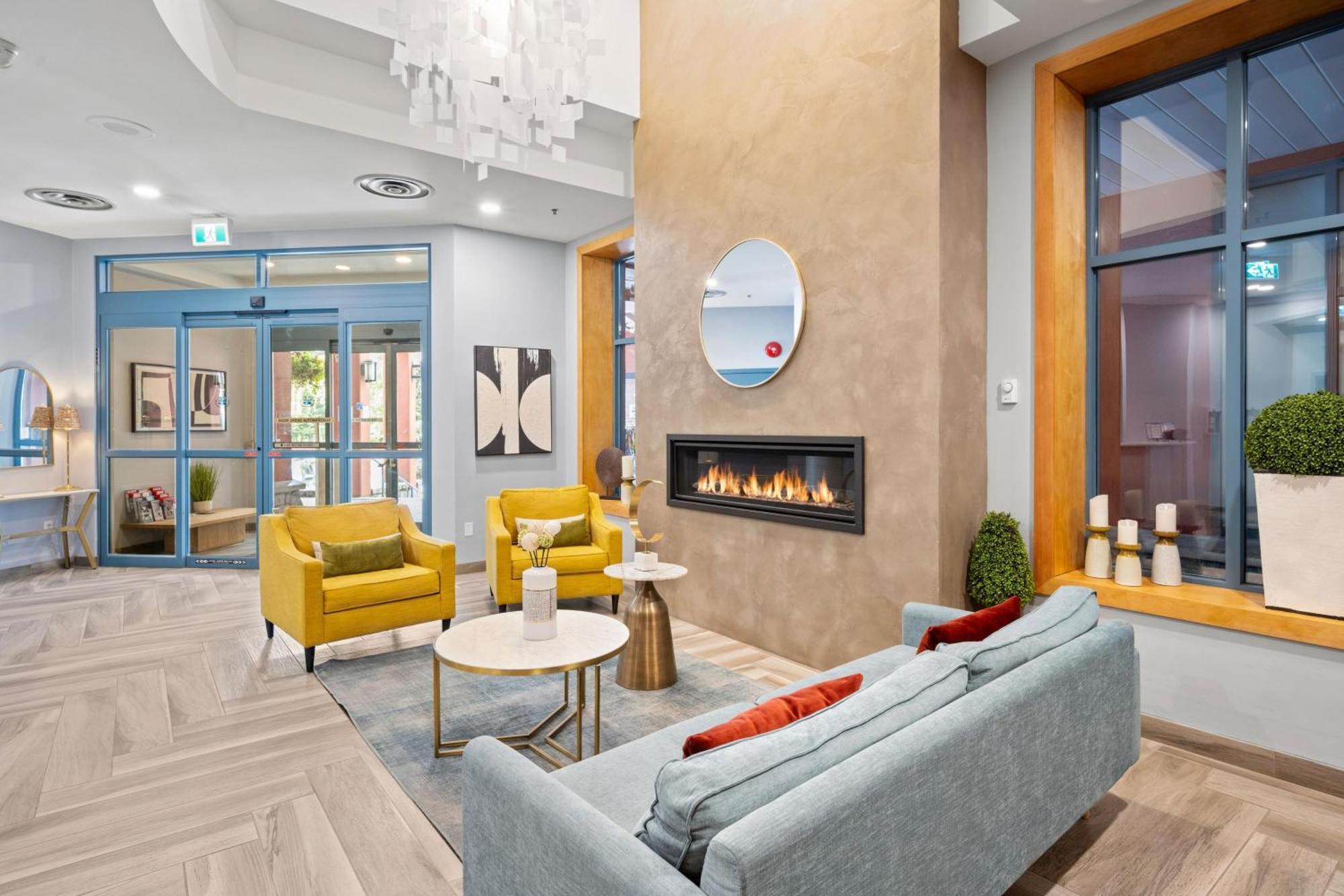 Alpenglow Lodge Two Bedroom Apartment By Mva Уистлер Экстерьер фото