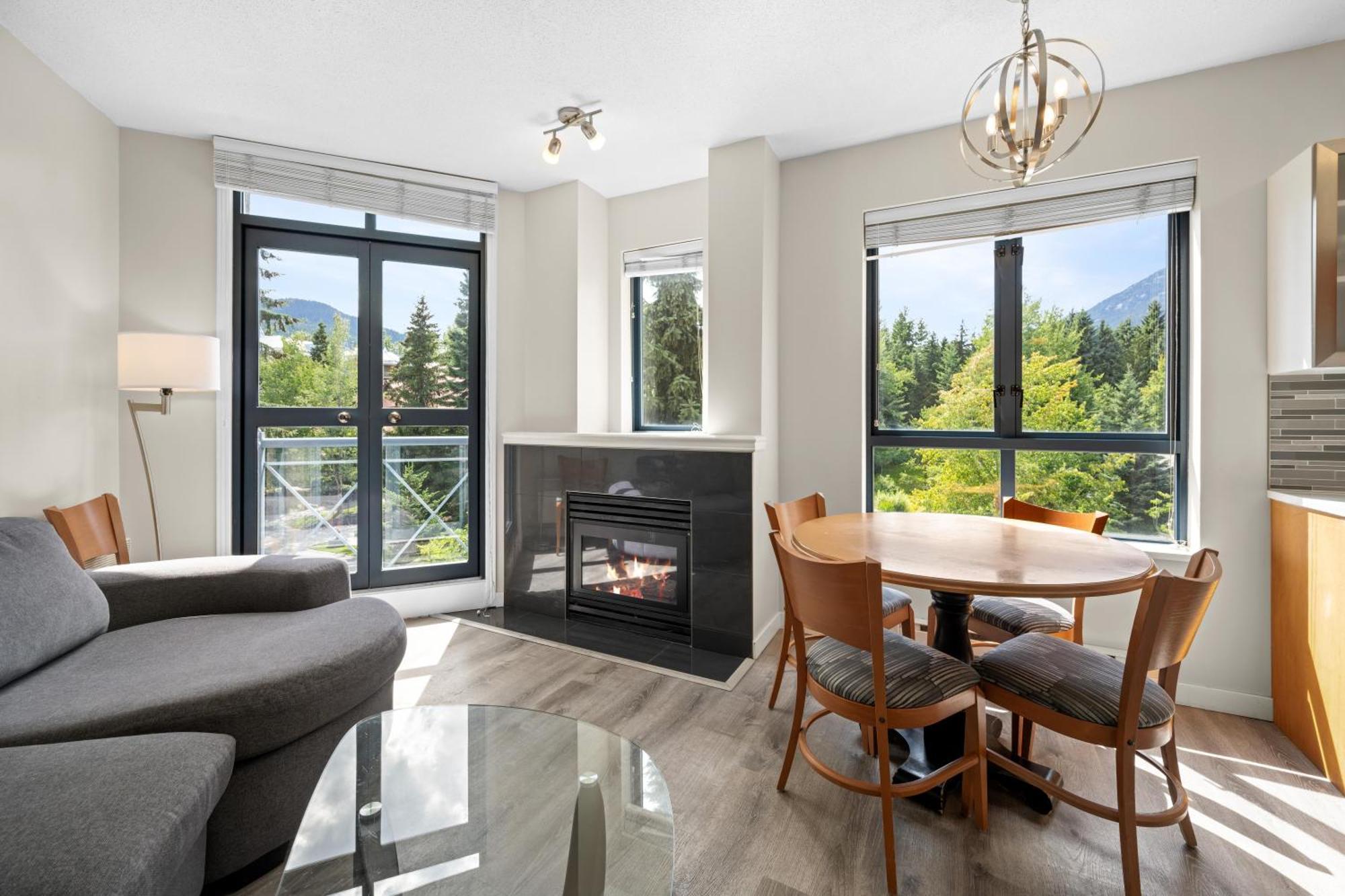 Alpenglow Lodge Two Bedroom Apartment By Mva Уистлер Экстерьер фото